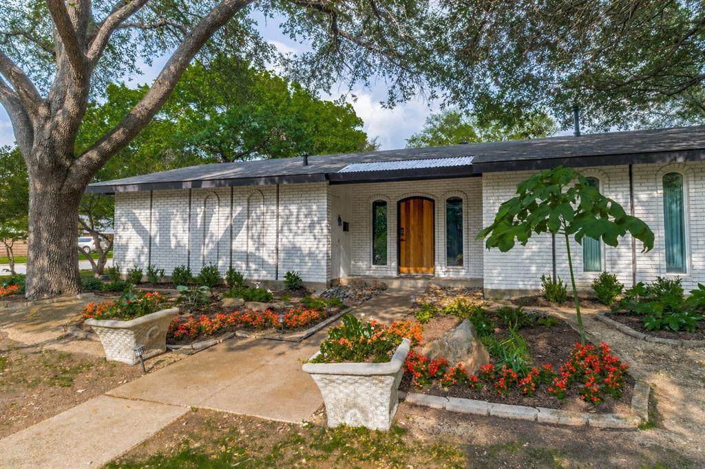 9038 Flicker Lane - Photo 1