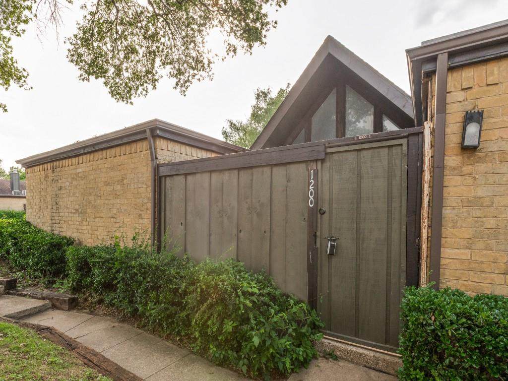4624 Country Creek Drive - Photo 1