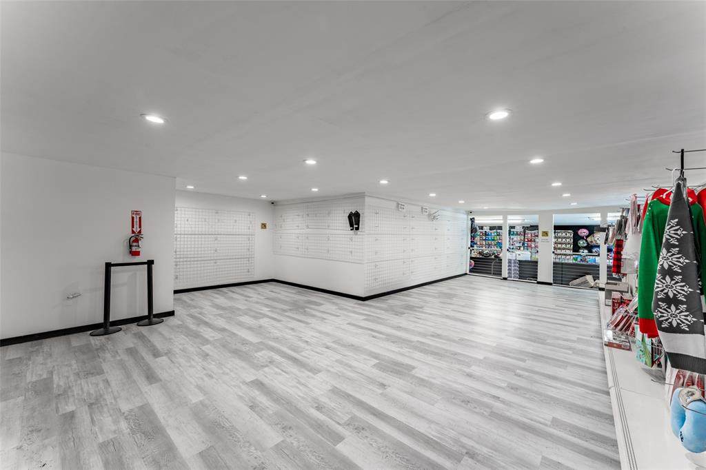 5108 Lee Street - Photo 1
