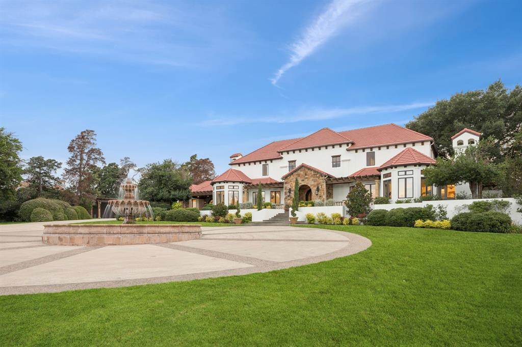 1900 Shady Oaks Drive - Photo 1
