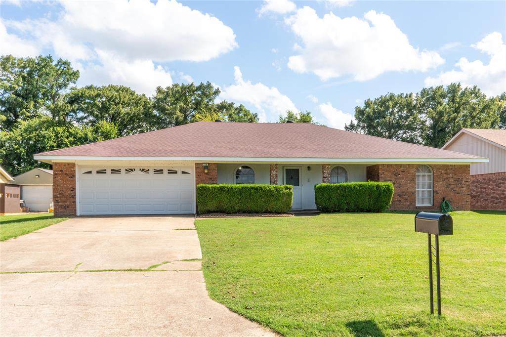 218 Benoist Circle - Photo 1