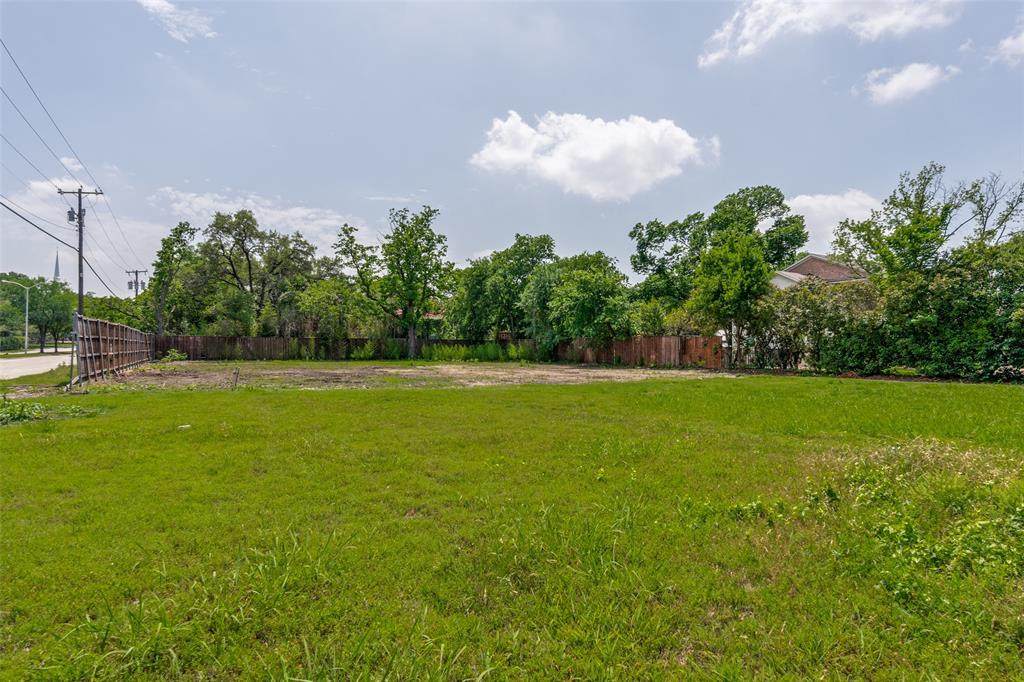 5934 Lakehurst Avenue - Photo 1