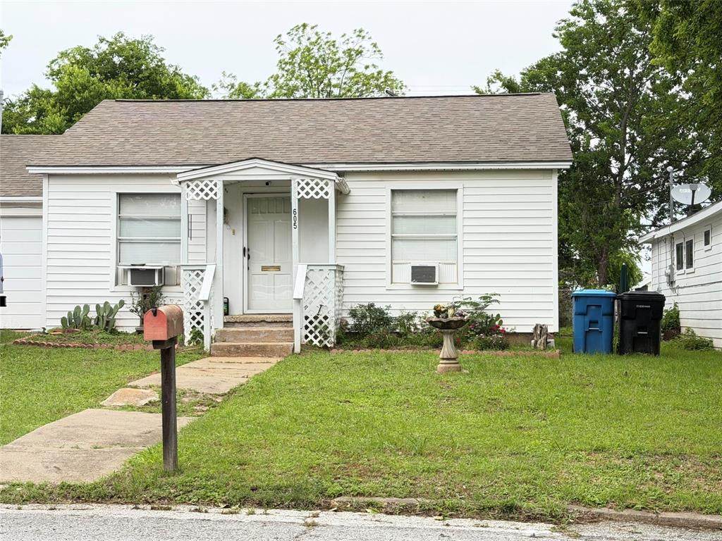 605 Morton Street - Photo 1
