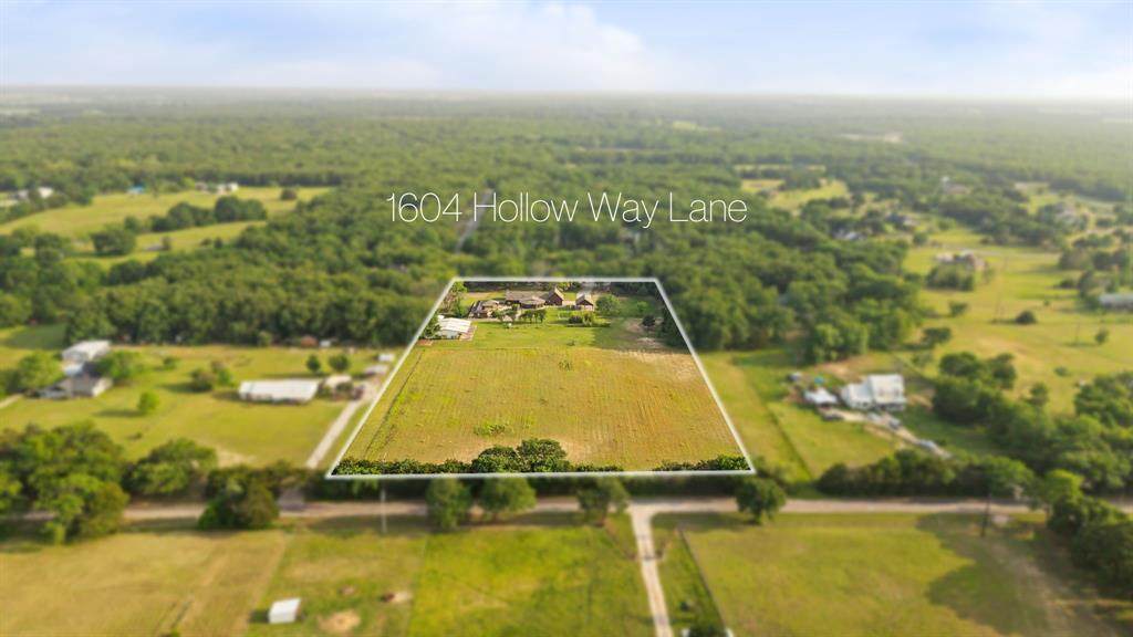 1604 Hollow Way Lane - Photo 1