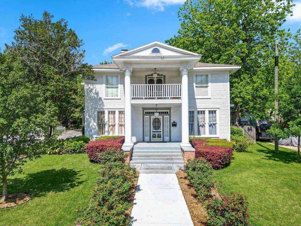 218 Texas Street - Photo 1