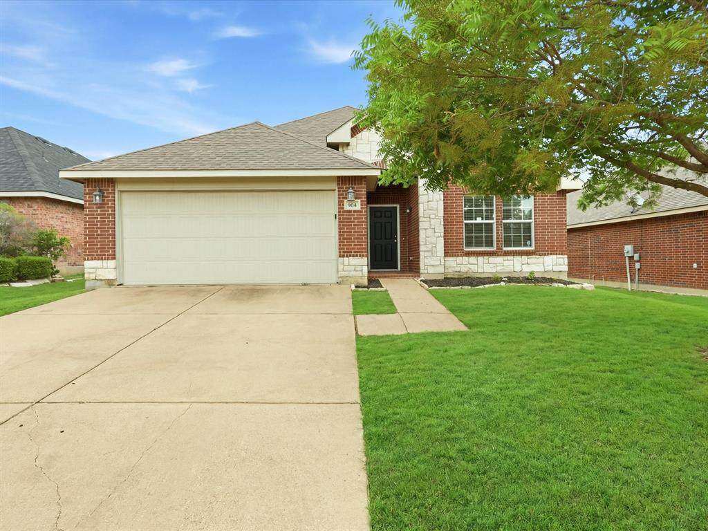 904 Grant Street - Photo 1