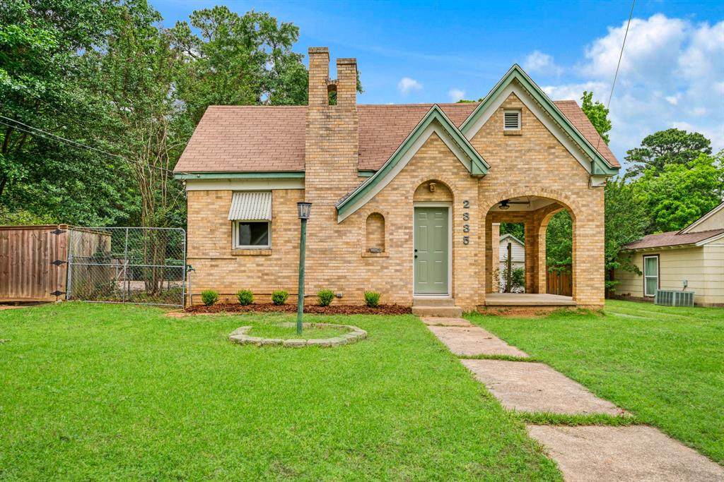 2335 Simpson Street - Photo 1