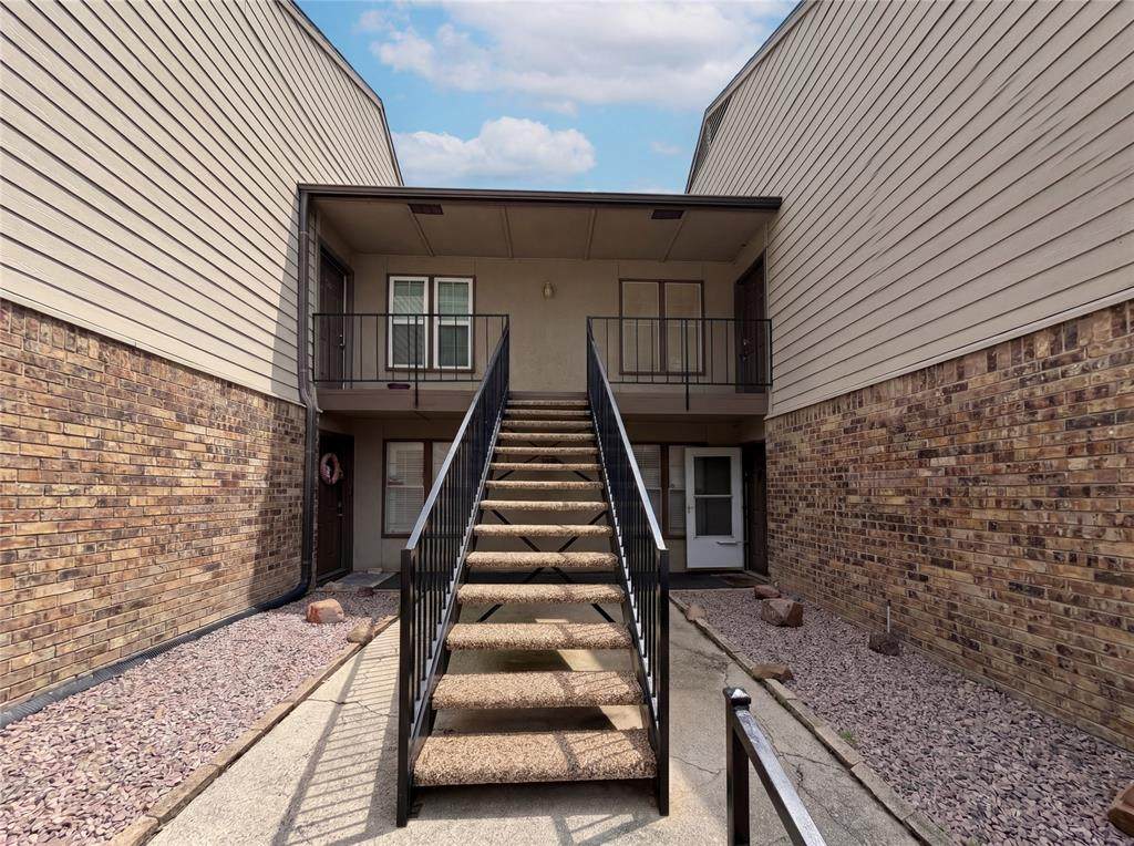 5300 Keller Springs Road - Photo 1