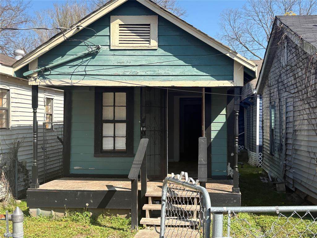 1610 Hill Street - Photo 1