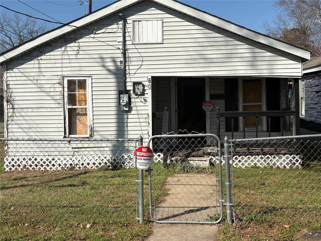 601 Kelly Street - Photo 1
