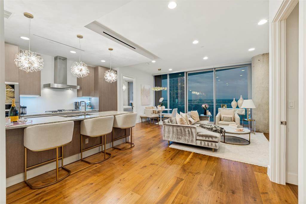 3130 Harwood Street - Photo 1