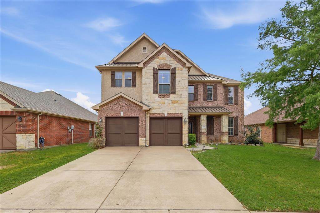 207 Moonlight Drive - Photo 1