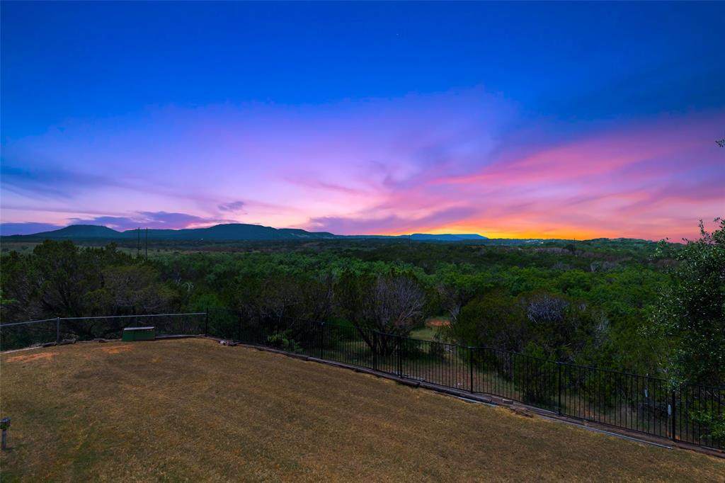 541 Country Place - Photo 1