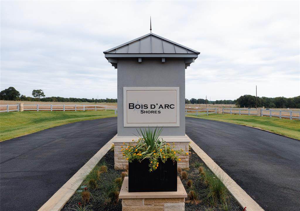 615 Bois D 'Arc Lane - Photo 1