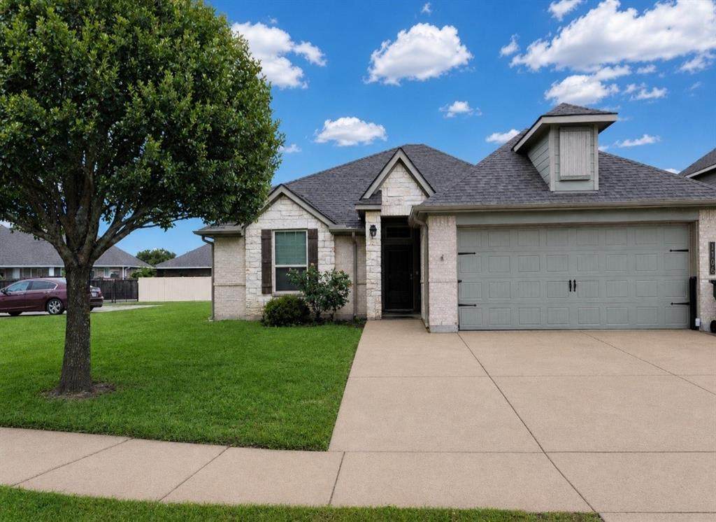 1106 Placid Circle - Photo 1