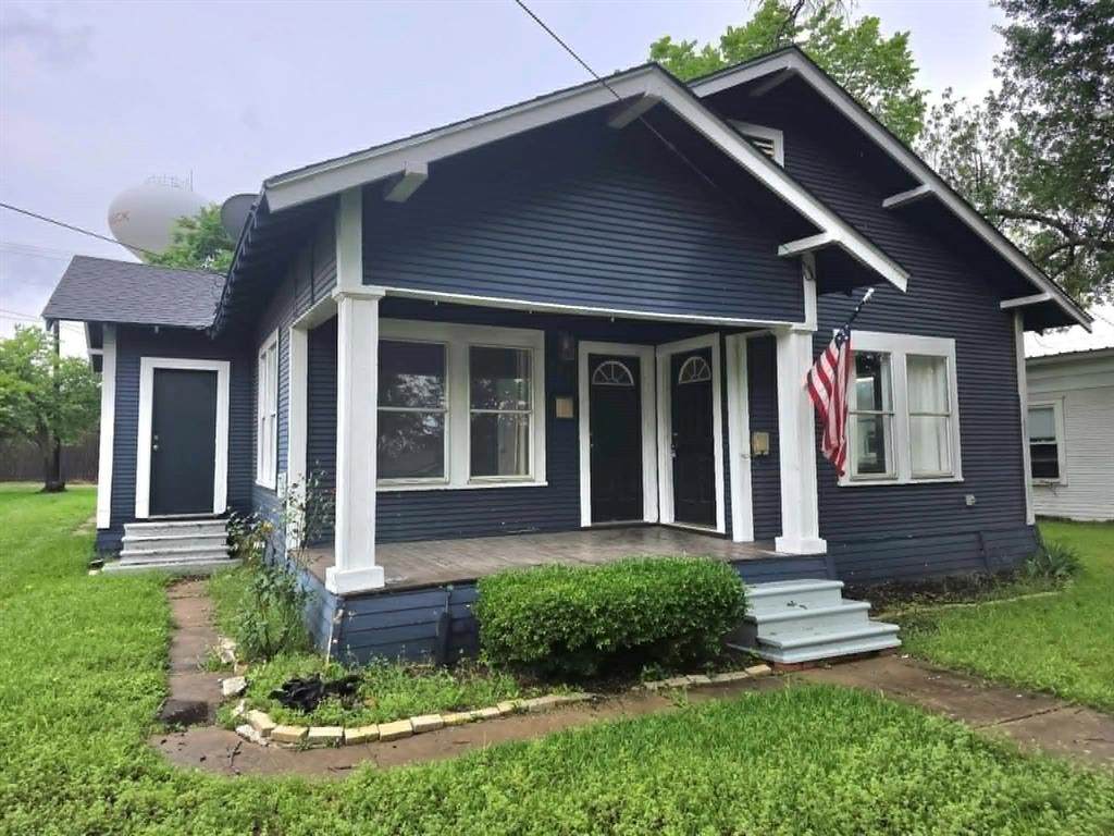 408 Trinity Street - Photo 1