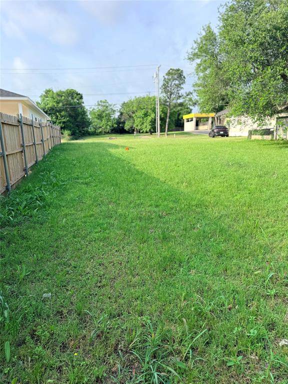 3936 Lee Street - Photo 1