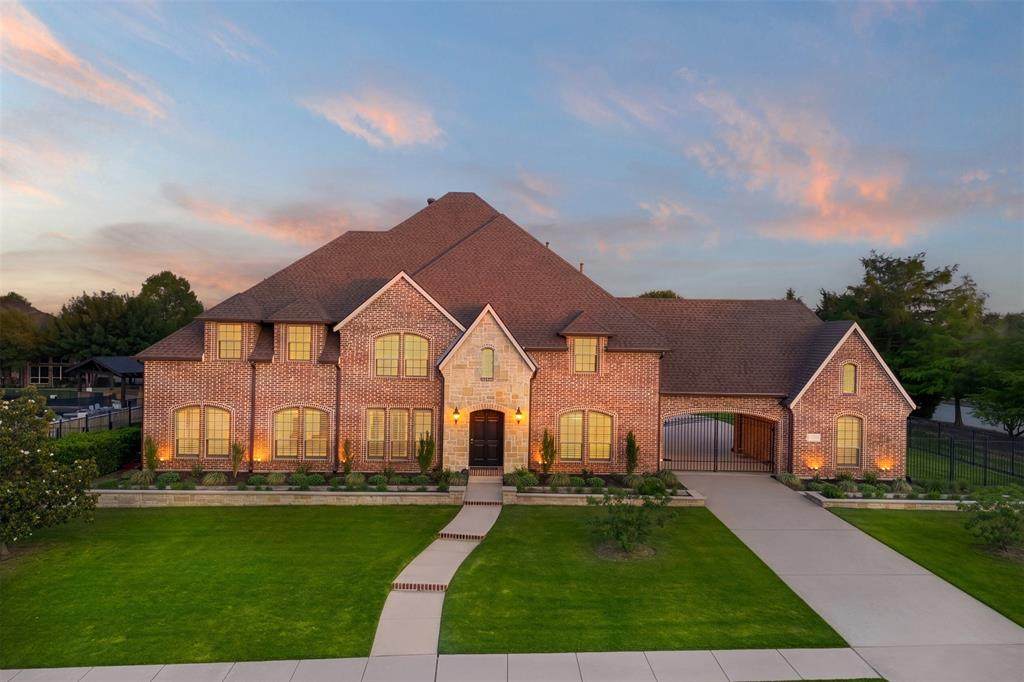 1302 Featherwood Drive - Photo 1