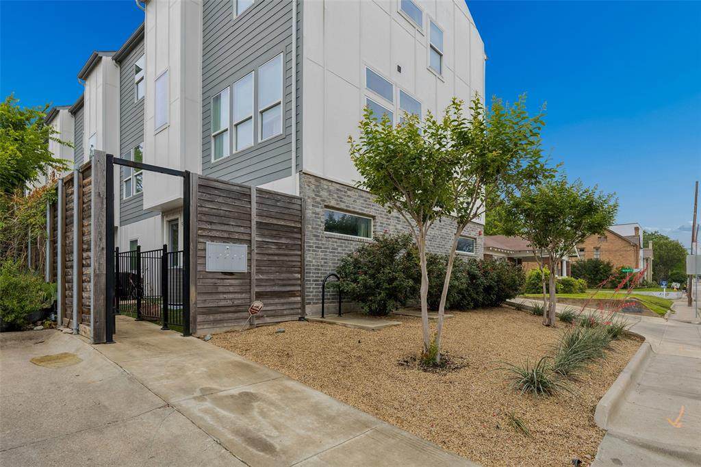 5647 Live Oak Street - Photo 1