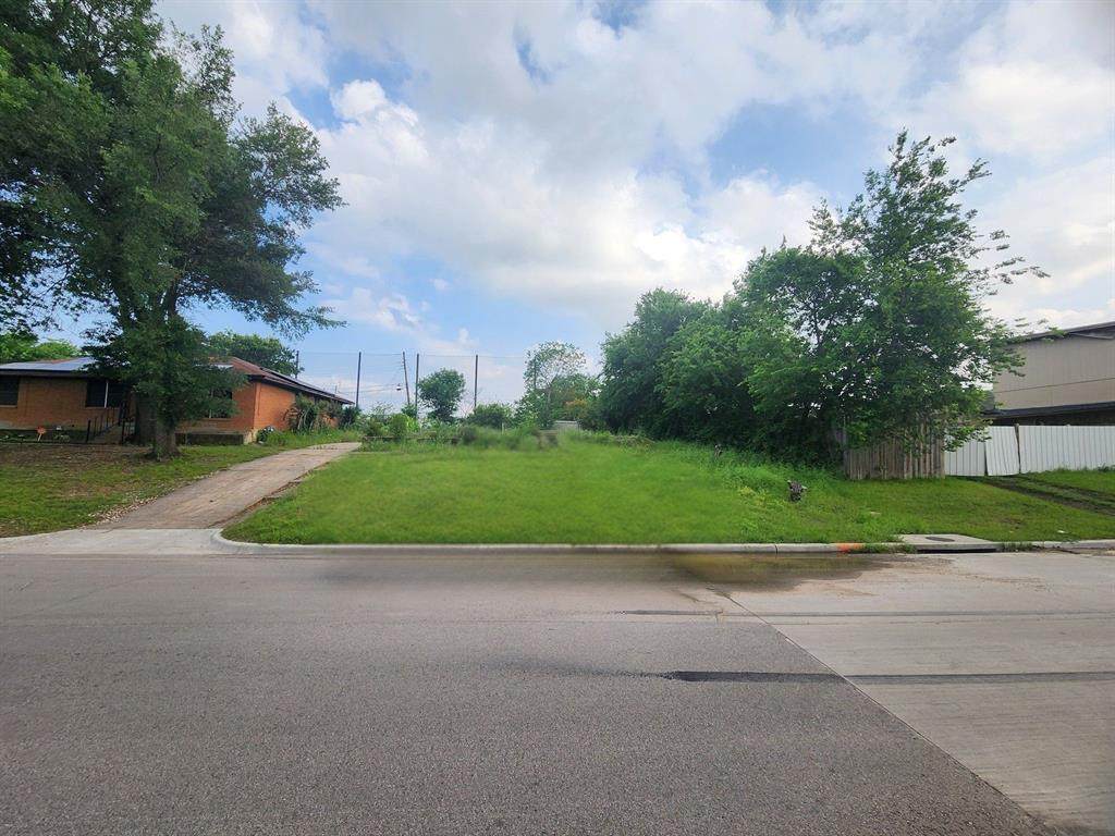 1802 Sutter Street - Photo 1