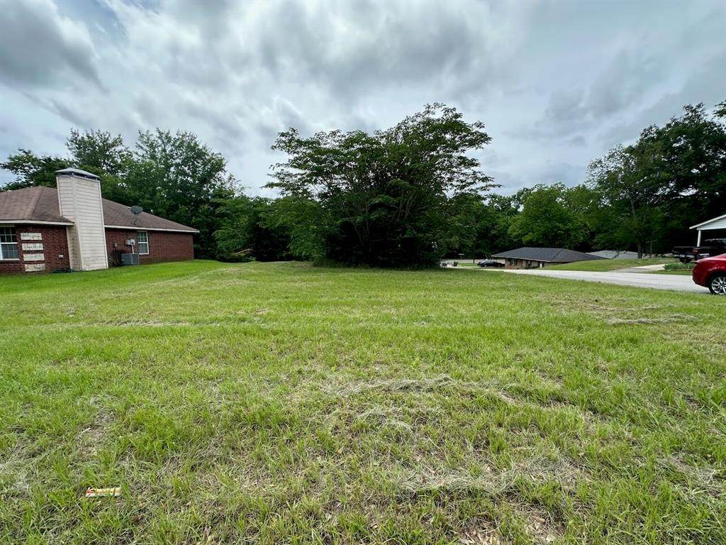 1610 Hill Avenue - Photo 1