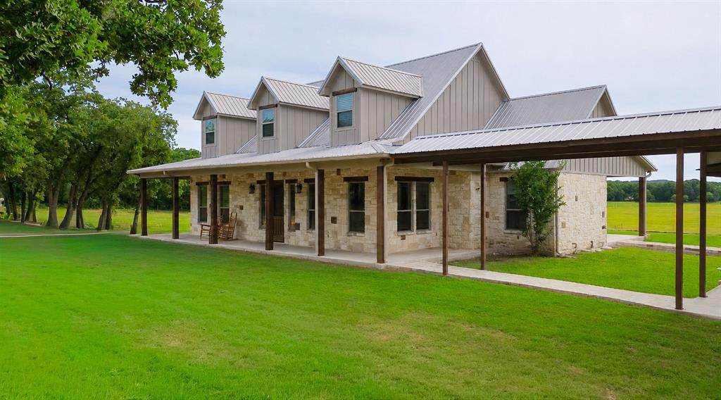 6085 County Road 146 - Photo 1