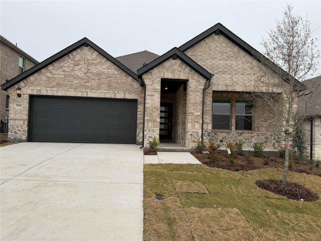 716 Edgehurst Drive - Photo 1