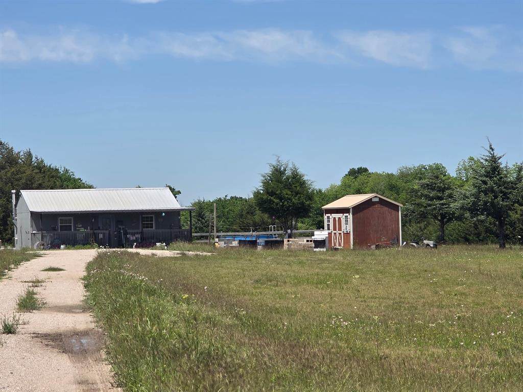 4872 County Road 1101 - Photo 1