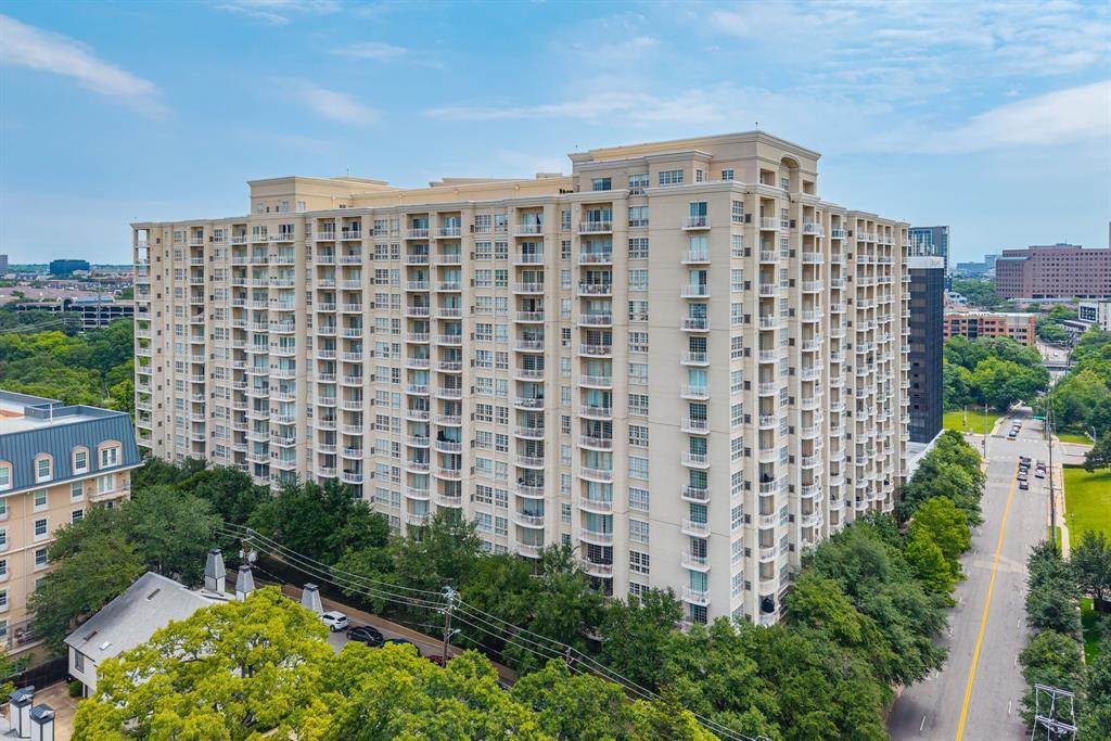 3225 Turtle Creek Boulevard - Photo 1