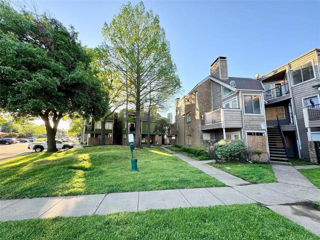 9801 Walnut Street - Photo 1