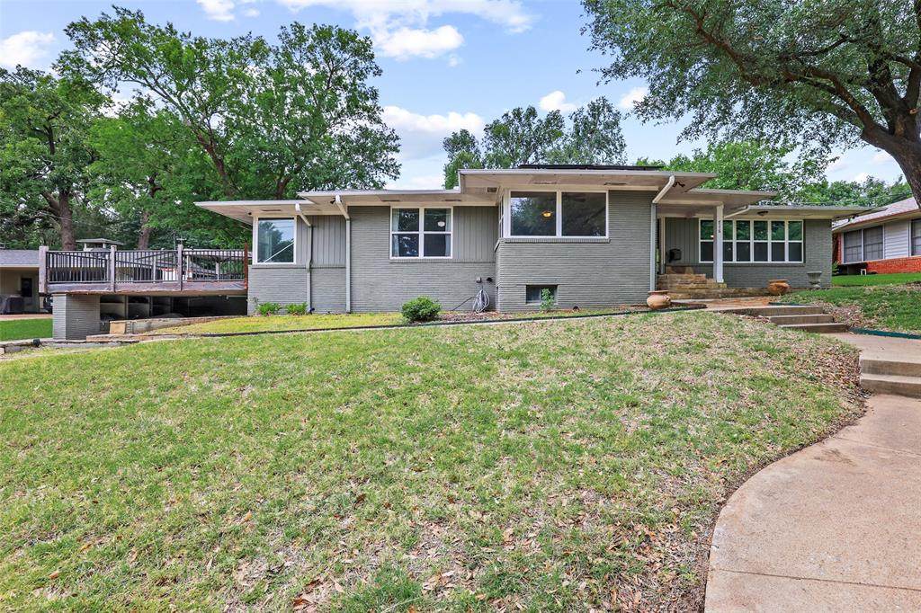 716 Westwood Drive - Photo 1