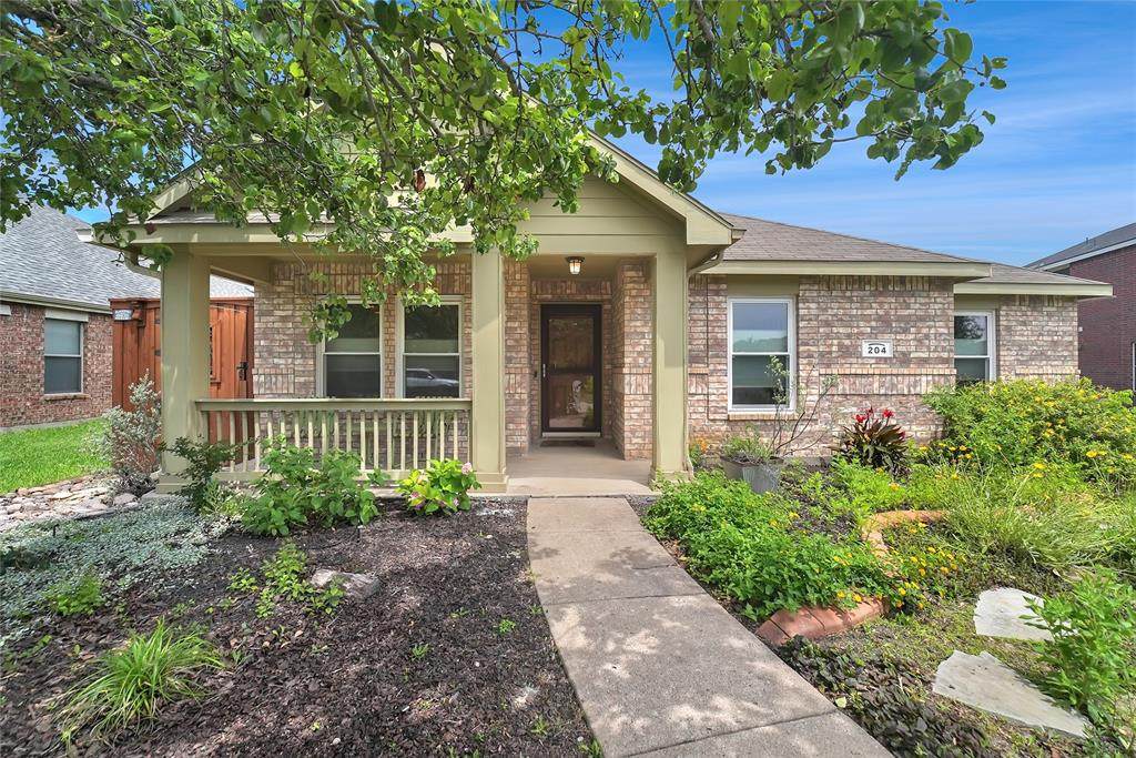 204 Victoria Drive - Photo 1