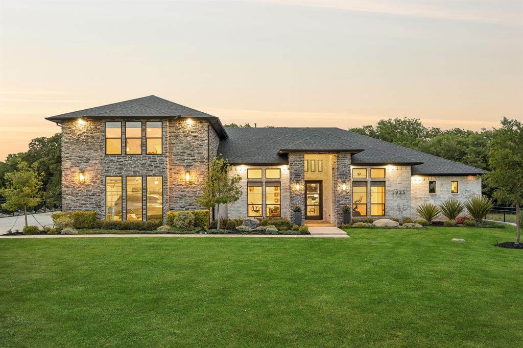 1925 Creek View Court - Photo 1