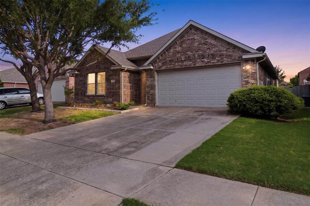 924 Bowie Drive - Photo 1
