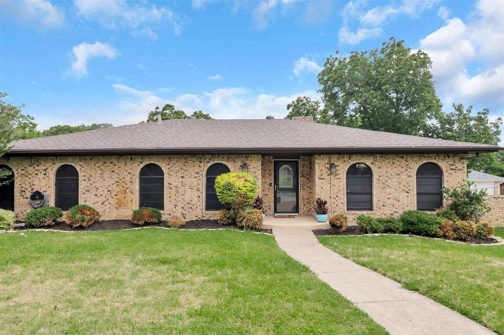 1414 British Boulevard - Photo 1
