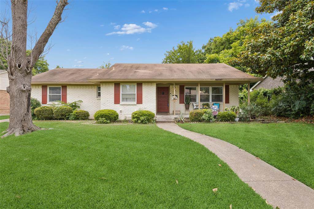132 Kenwood Drive - Photo 1