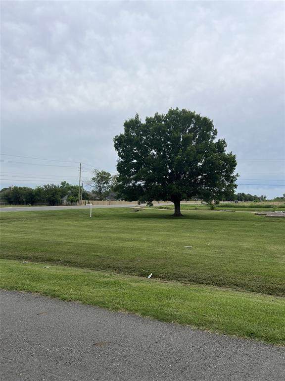 5207 Airline Drive - Photo 1
