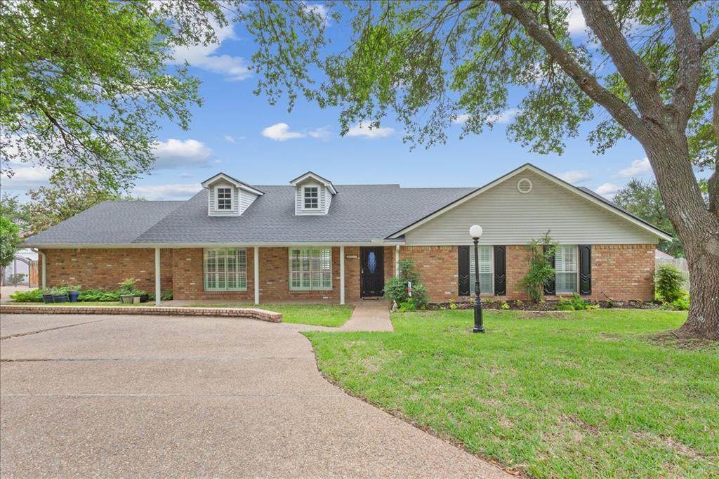3501 Greenleaf Drive - Photo 1