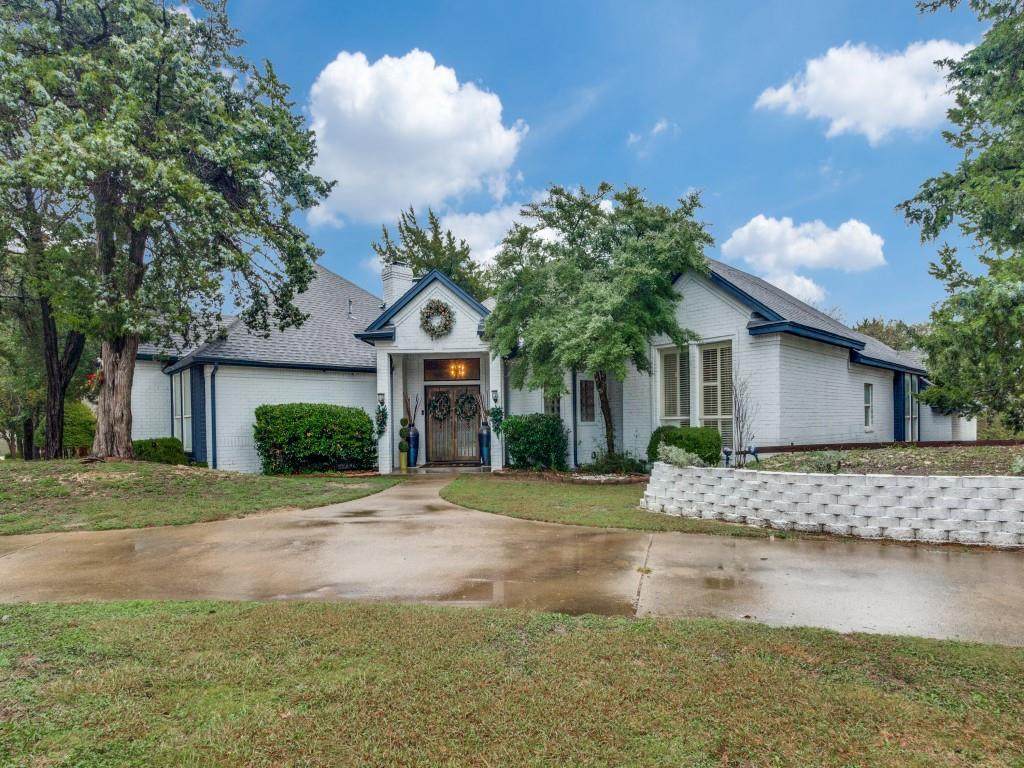 1828 Valley View Drive - Photo 1