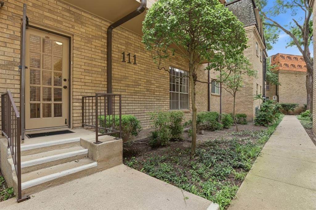 4312 Bellaire Drive - Photo 1