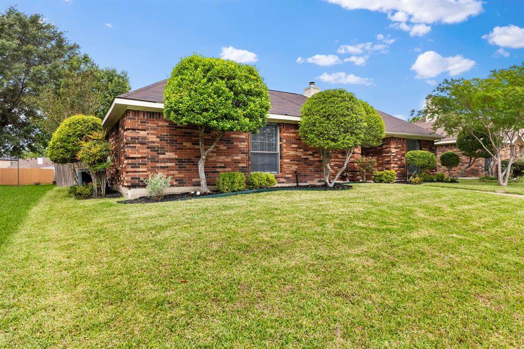 1017 Micarta Drive - Photo 1