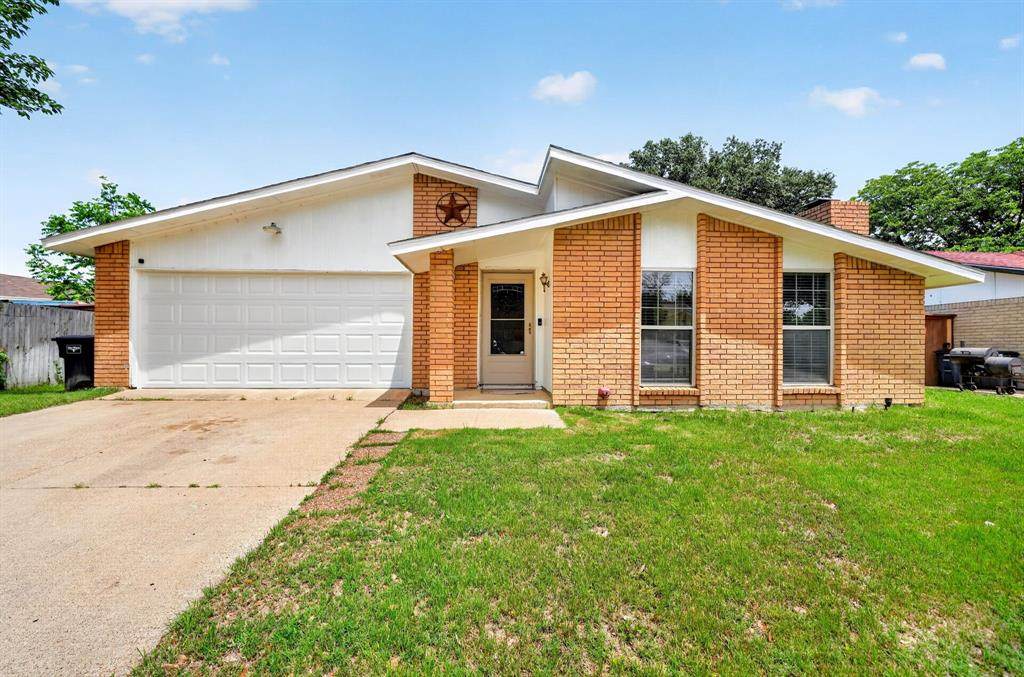 4036 Seven Gables Street - Photo 1