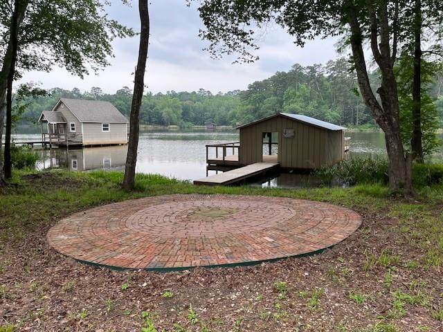 717 Private Road 6665 - Photo 1