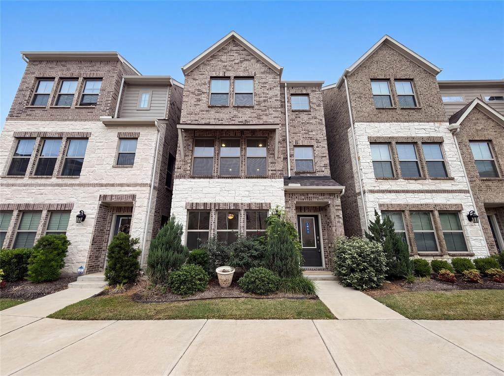 217 Cassandra Court - Photo 1