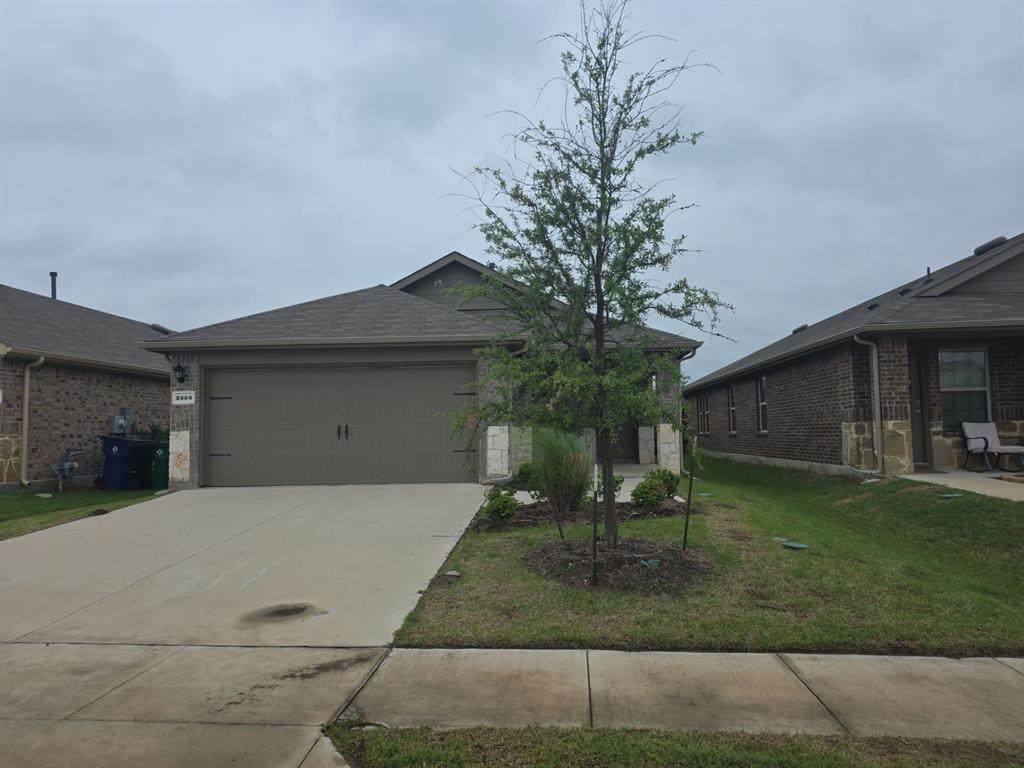 2553 Russell Street - Photo 1