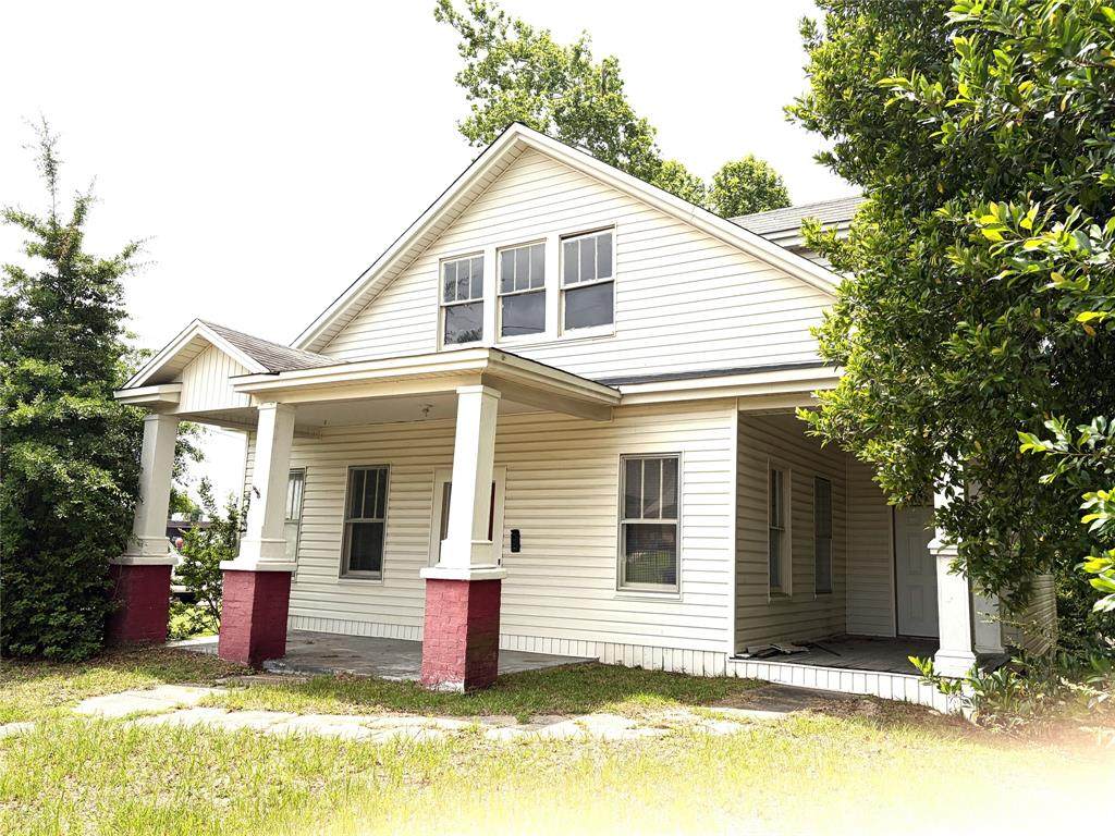 213 & 215 Mcdonald Street - Photo 1