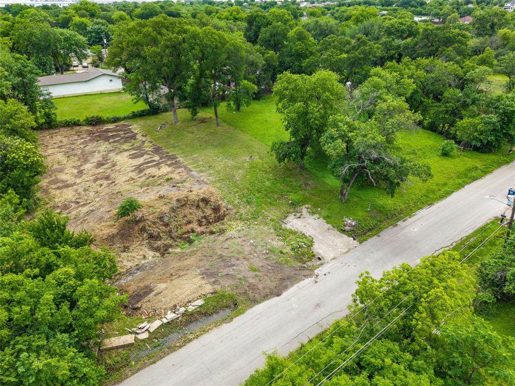 2434 Tallyho Lane - Photo 1
