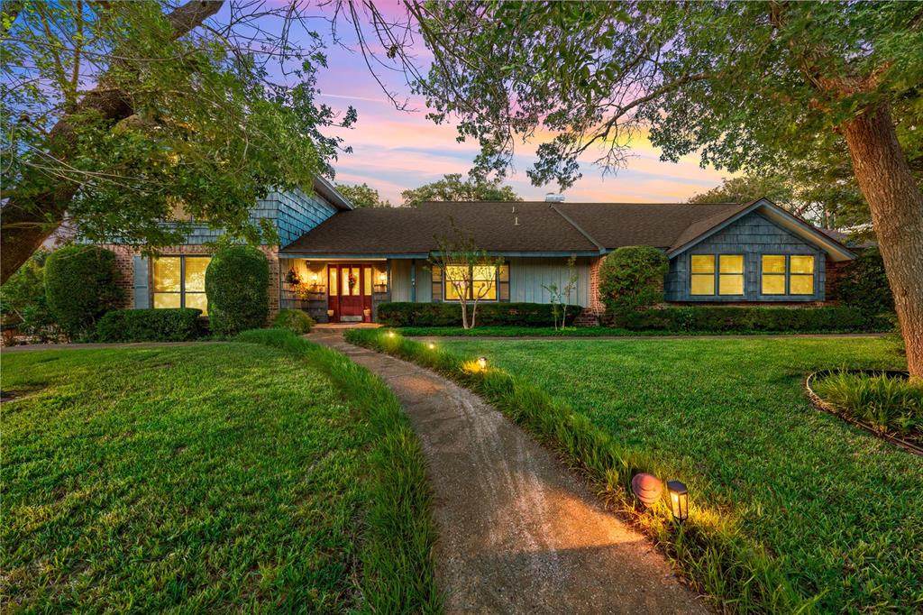 10011 Lost Oak Ridge Drive - Photo 1