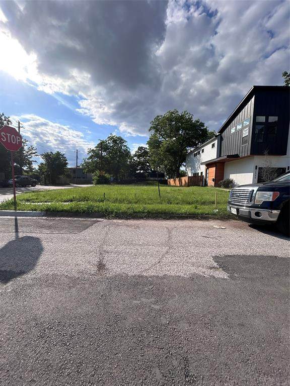 2501 Birmingham Avenue - Photo 1