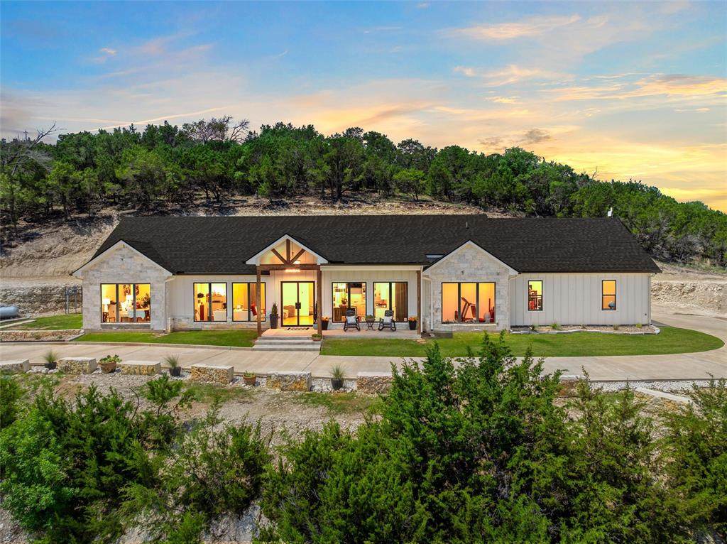 209 County Road 4275 - Photo 1